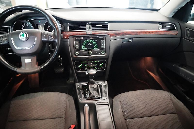 Škoda Superb - fotka 6 z 6