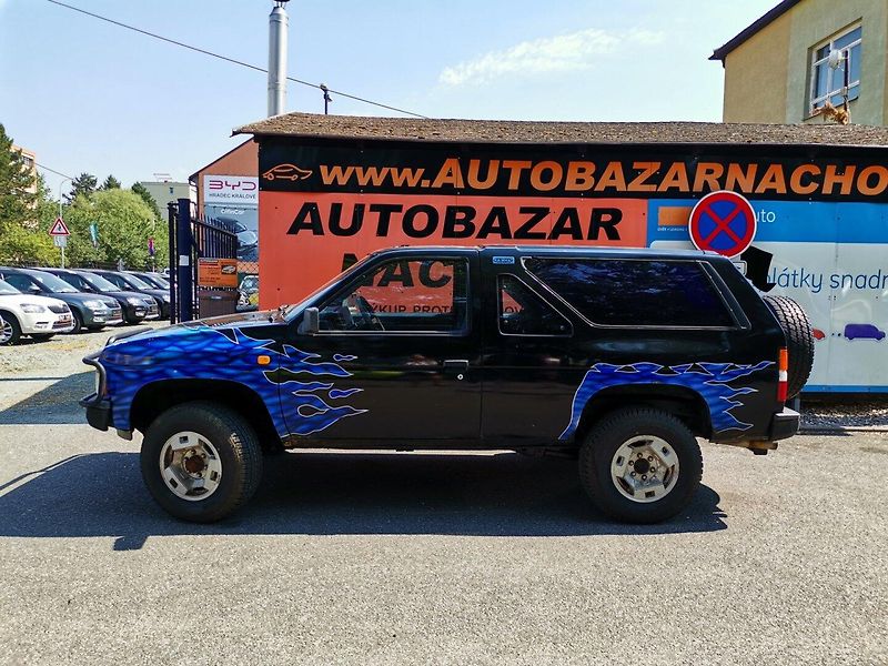 Nissan Pathfinder (1989) 3.0i V6 Terrano I D21 4x4 3dv. - fotka 29 z 30