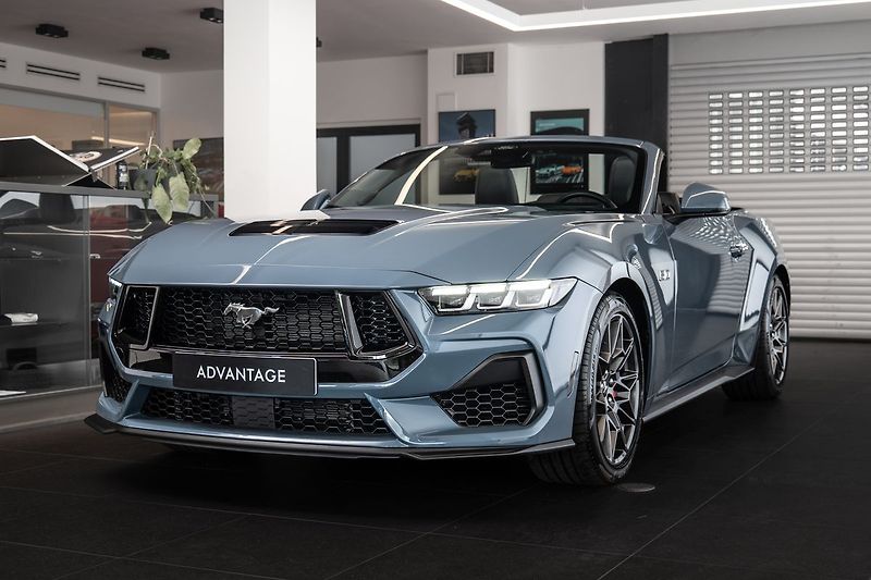 Ford Mustang GT 5.0 V8 Cabrio/Manuál - fotografie inzerátu