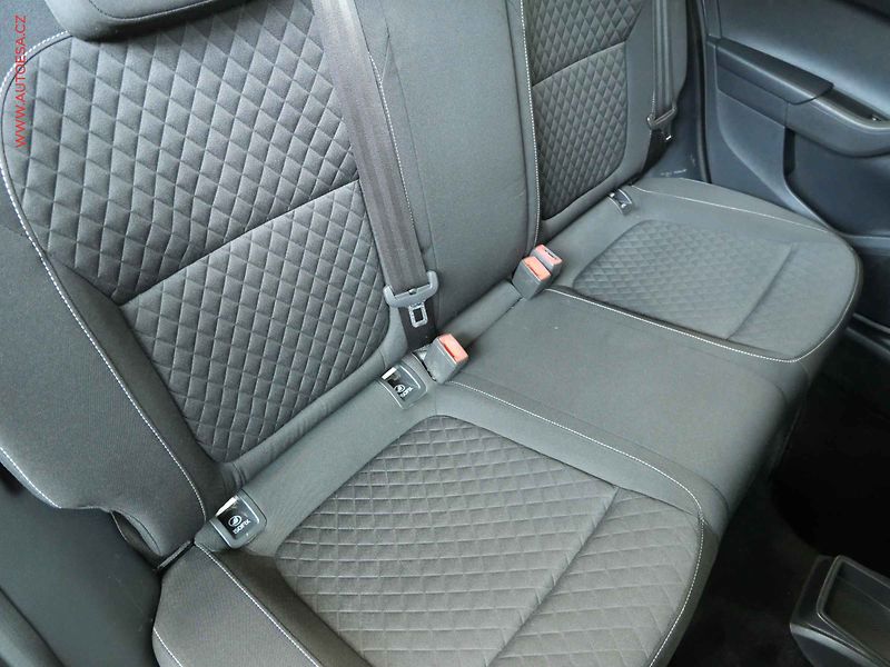 Škoda Fabia (2017) 1.0 MPi, AC, tempo - fotka 12 z 20