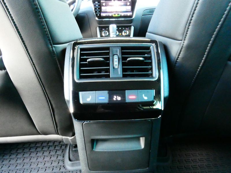 Škoda Superb III /FL Combi StylePlus 2.0 TD - fotka 22 z 30