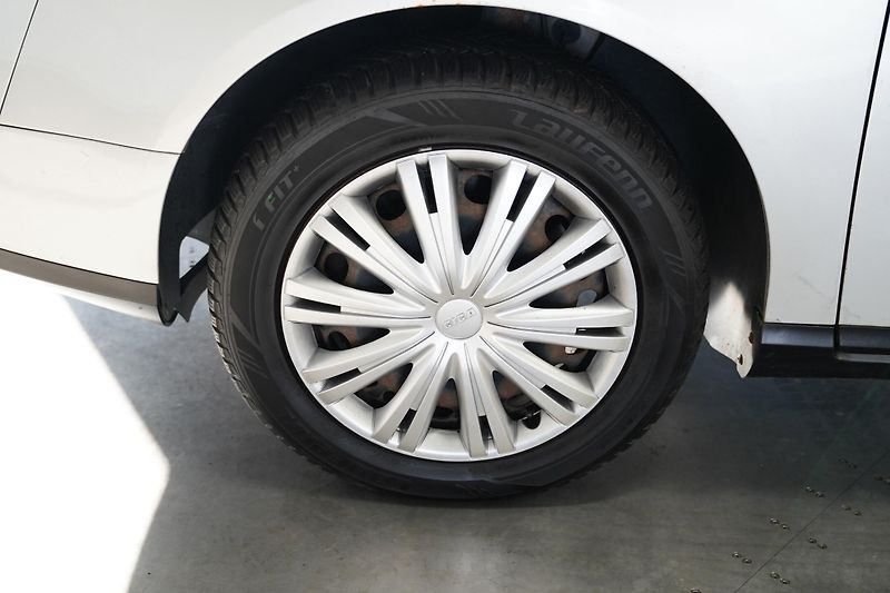 Volkswagen Passat - fotka 10 z 21