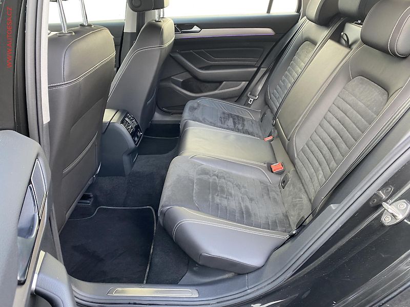 Volkswagen Passat (2020) 1.6 TDi, Elegance, DSG, LED - fotka 10 z 18