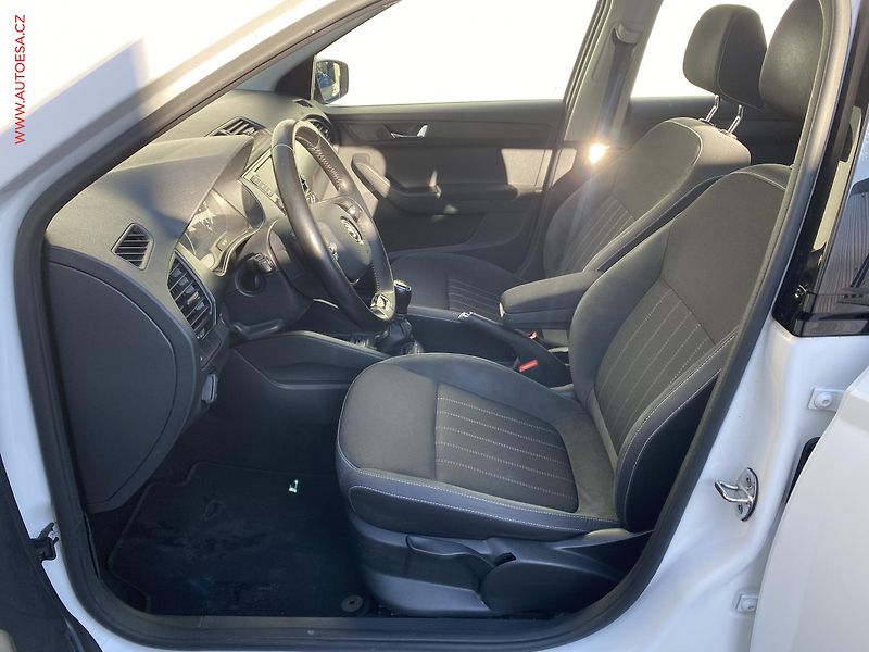 Škoda Fabia (2021) 1.0 TSi, ČR, Style, +kola - fotka 9 z 18