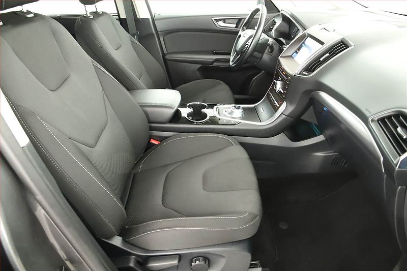 Ford S-MAX (2022) Titanium Hybrid - fotka 7 z 16