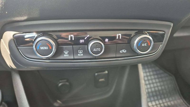 Opel Crossland Elegance F 1.5 DTH (81kW/110HP - fotka 26 z 42