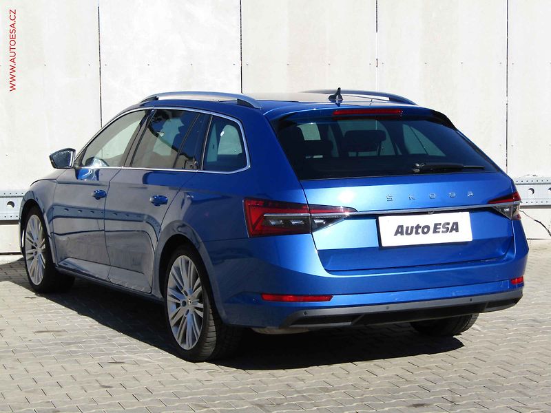 Škoda Superb (2022) 2.0 TDi 4x4, ČR, Style, DSG - fotka 6 z 26