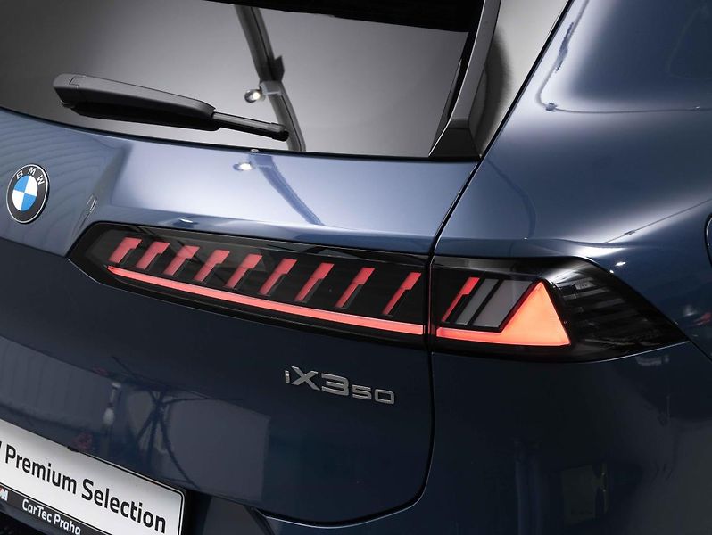 BMW iX3 50 xDrive - fotka 8 z 21
