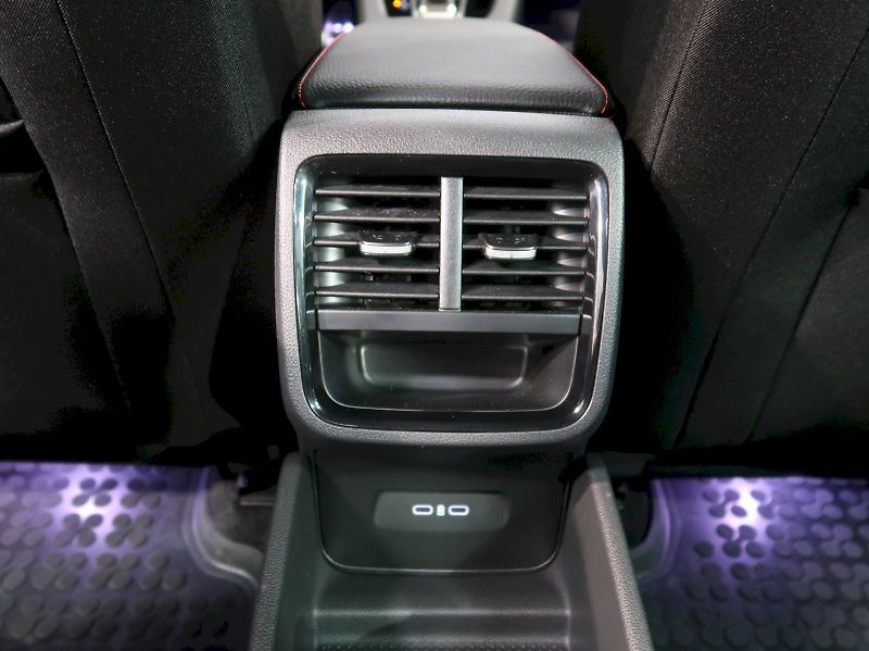 Škoda Octavia (2026) RS 2.0TSI 195KW DSG TAŽNÉ CANT - fotka 40 z 43