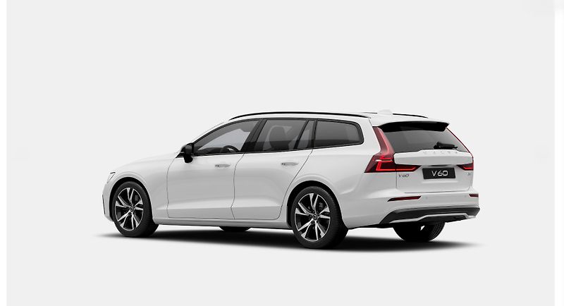 Volvo V60 (2026) B4 PLUS DARK - fotka 6 z 13
