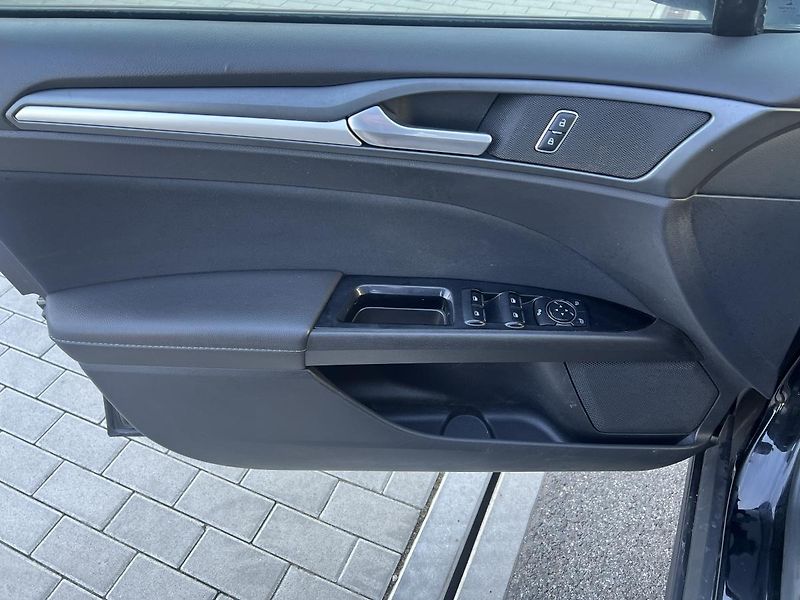 Ford Mondeo 1.5 Ti-VCT 118 kW - fotka 16 z 20