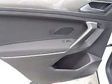 Volkswagen Tiguan 2.0 TDI DSG Life 7 míst 110kW - náhled 28