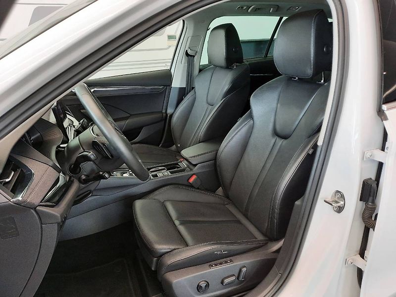 Škoda Octavia (2022) Combi Style Plus 2.0 TDI (110k - fotka 7 z 33