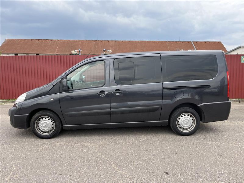 Peugeot Expert Tepee 2,0 HDi 8.MÍST KLIMA NAVIGACE - fotka 4 z 42