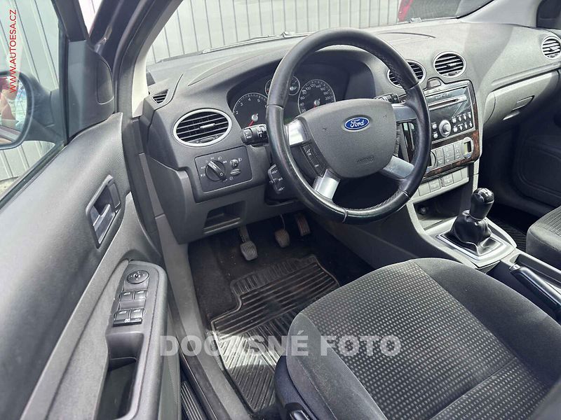 Ford Focus (2007) 1.6 i, ČR, autoAC, temp - fotka 3 z 3