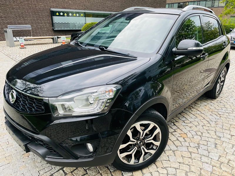 SsangYong Korando 2.2TD 4x4 MANUÁL 1.MAJ TAŽNÉ - fotka 2 z 50