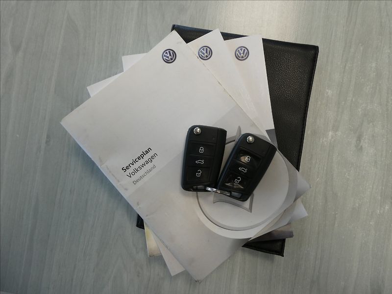 Volkswagen Golf 1,6 TDi 81kW DSG ALLSTAR,2xkol - fotka 45 z 50
