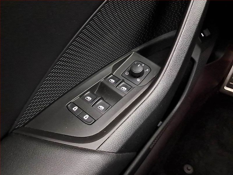 Škoda Octavia (2021) 1.0 TSI, Serv.kniha, Navi - fotka 20 z 21