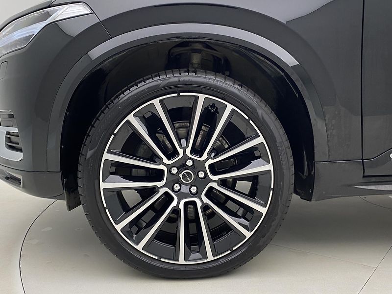 Volvo XC90 B5 AWD INSCRIPTION AUT CZ 7m - fotka 41 z 55