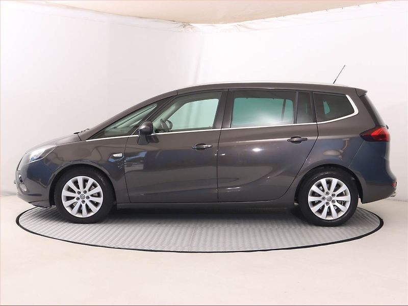 Opel Zafira (2016) Cosmo 2.0 CDTI, Automat - fotka 3 z 19