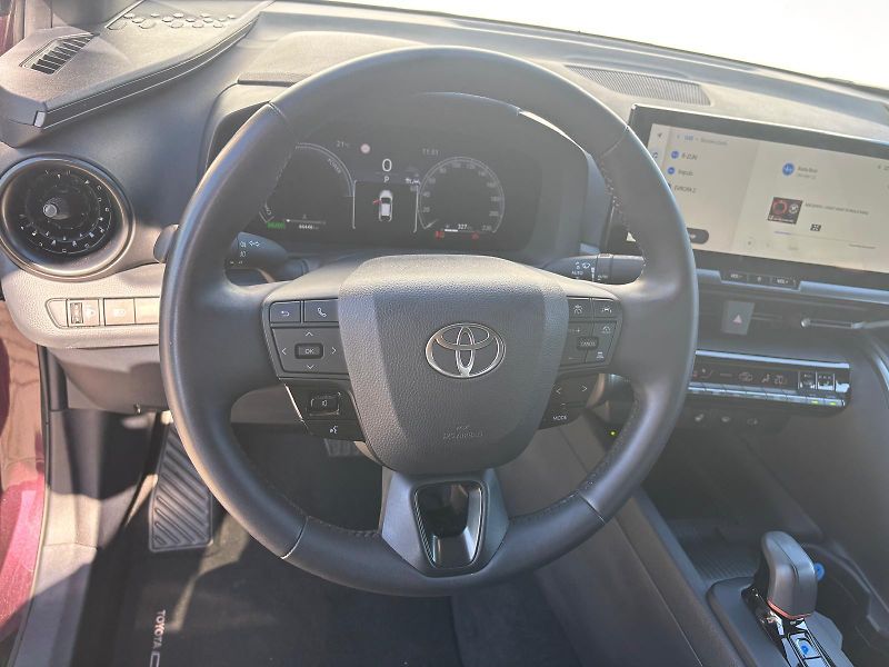 Toyota C-HR 1,8 HEV e-CVT Style - fotka 14 z 28
