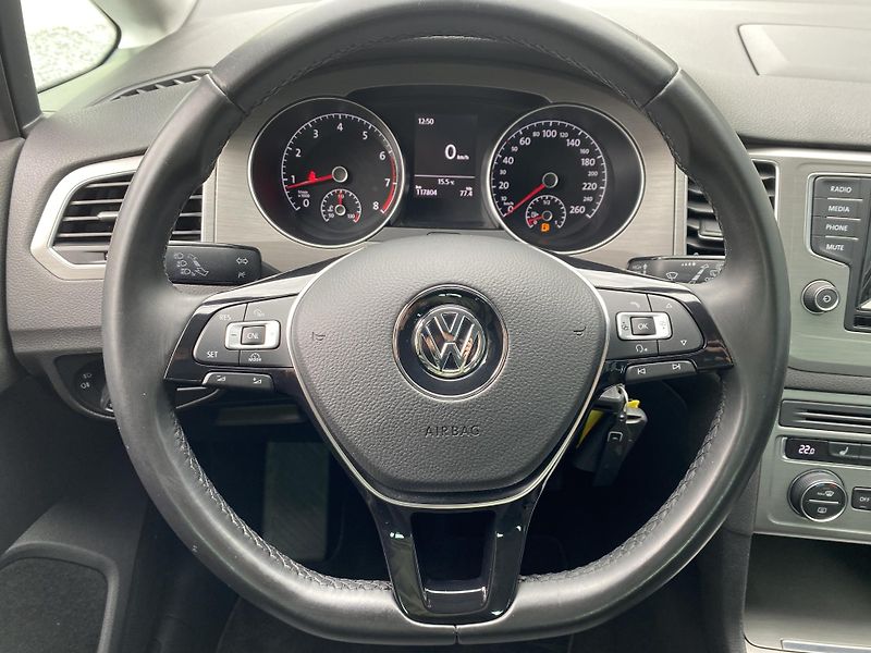 Volkswagen Golf Sportsvan 1.4 TSI 92kW- ALU - PDC -TAŽNÉ - fotka 16 z 46