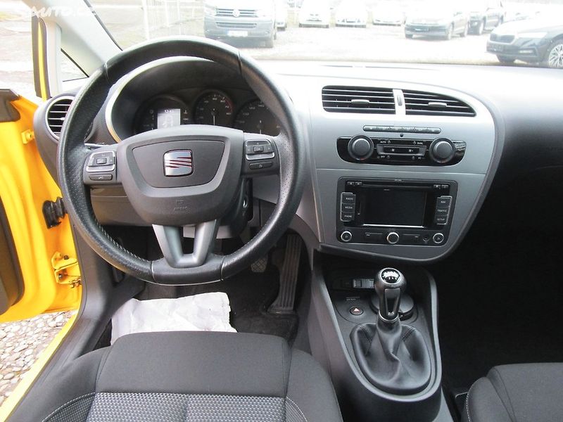 Seat Leon 1,4TSI-92KW-LINEAR- NOVÁ STK - fotka 16 z 30