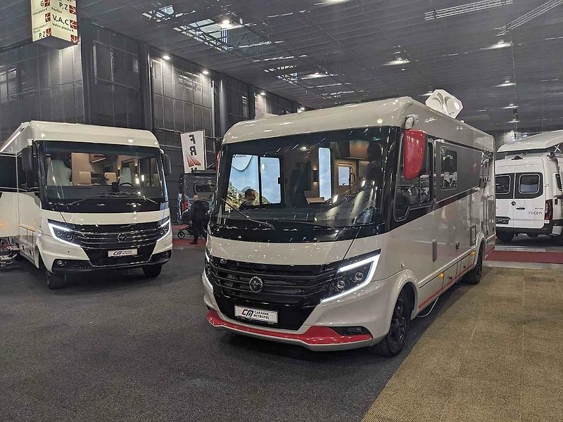 Na Caravaningu se představily expediční speciály, které zvládnou projet i Saharou