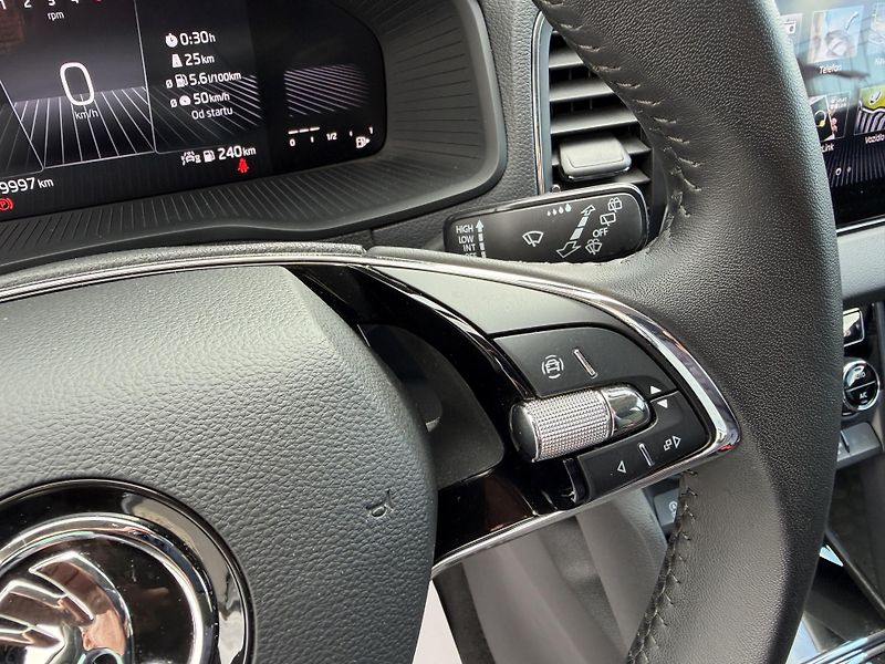 Škoda Karoq 1,0 TSi/81kW - Ambition  - fotka 16 z 67