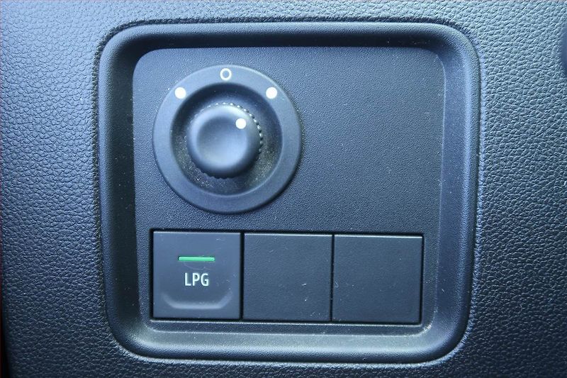 Dacia Duster (2021) 1.0 TCe, LPG, Serv.kniha - fotka 18 z 19