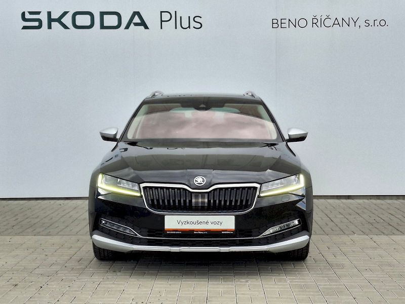 Škoda Superb (2022) Combi Scout DSG 4x4 2,0TDi 147 - fotka 4 z 35