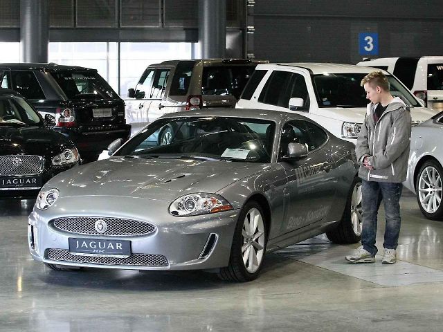 Přibližně osmdesát tisíc návštěvníků prošlo v roce 2013 branami brněnského výstaviště na veletrh Autosalon.