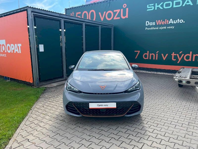 Cupra Born (2022) ELECTRIC 150KW / 62KWh LED - fotka 9 z 23