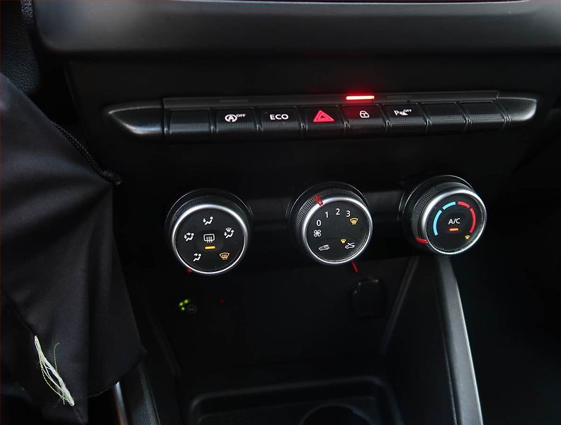 Dacia Duster (2018) 1.6 SCe, LPG, Navi, Tempomat - fotka 18 z 21