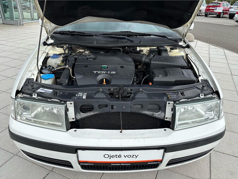 Škoda Octavia A 1,9 TDI 66 kW AMBIENTE - fotka 28 z 30