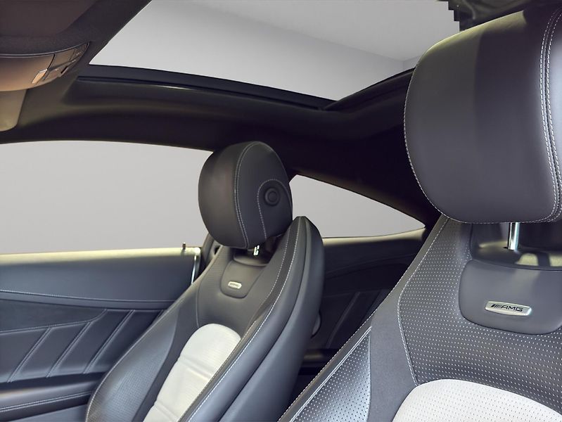 Mercedes-Benz Třídy C (2018) Mercedes-AMG C 63 kupé - fotka 19 z 22