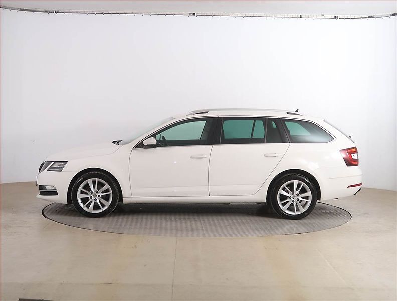 Škoda Octavia (2018) Style 1.5 TSI, Automat, Navi - fotka 3 z 21