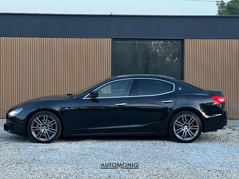 Maserati Ghibli (2017) S Q4 B&W, Matrix, 360, Carbon - fotka 8 z 29