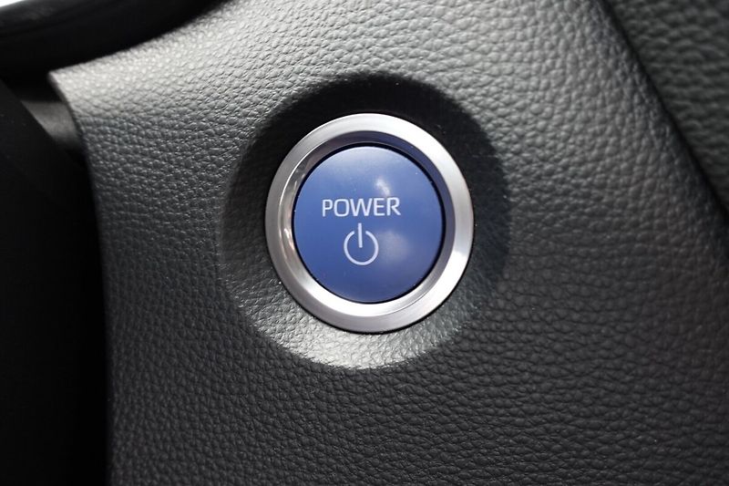 Toyota Corolla 1.8HSD e-CVT GR Touring Sport - fotka 27 z 31