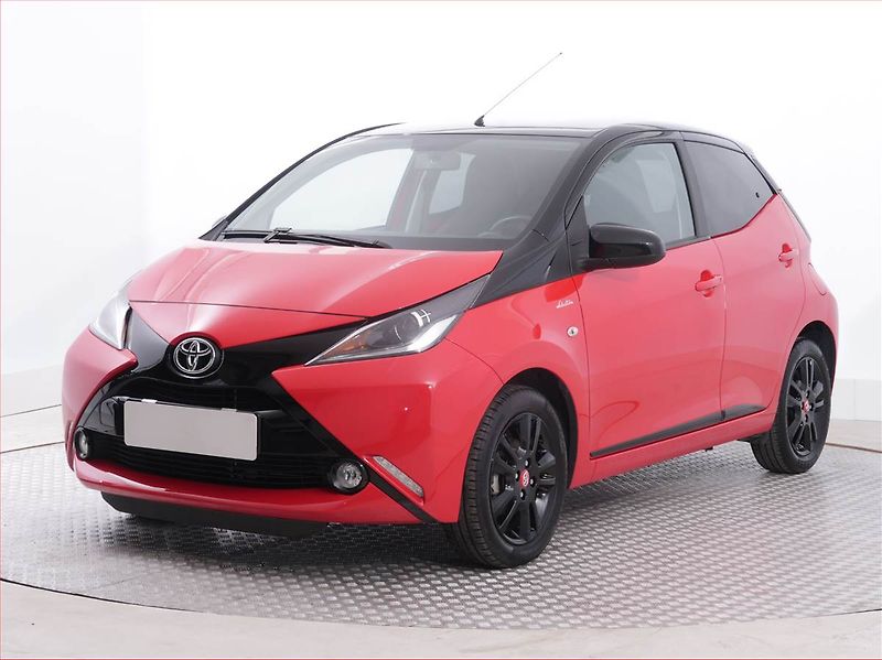 Toyota Aygo (2018) 1.0 VVT-i, Serv.kniha - fotka 2 z 18