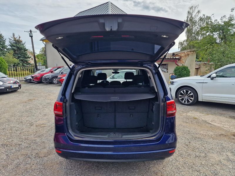 Volkswagen Sharan 2,0TDI 7MÍST KAMERA TAŽNÉ  - fotka 9 z 22
