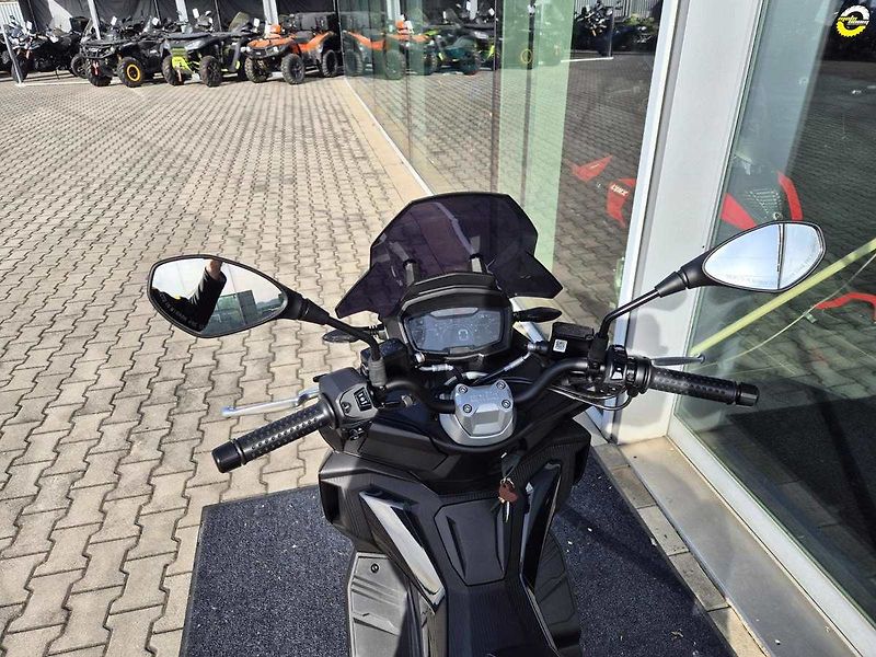 Aprilia SR GT 125 (2026) E5+ - AKČNÍ CENA - fotka 41 z 41