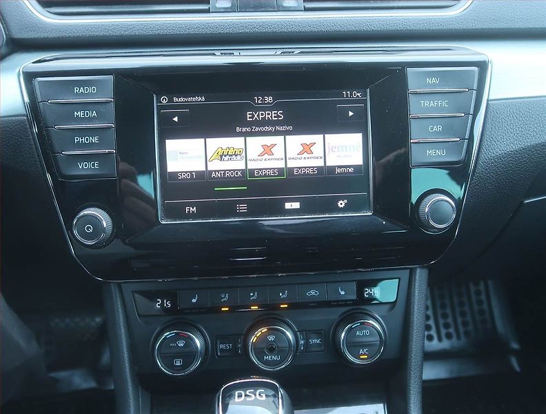 Škoda Superb (2016) Ambition 1.6 TDI, Automat - fotka 12 z 18