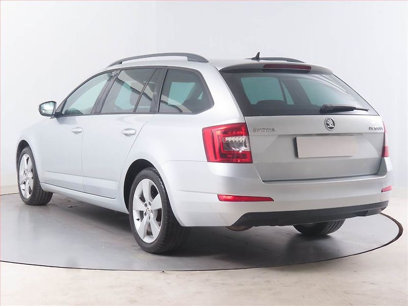 Škoda Octavia (2015) Style 2.0 TDI, Automat - fotka 4 z 15