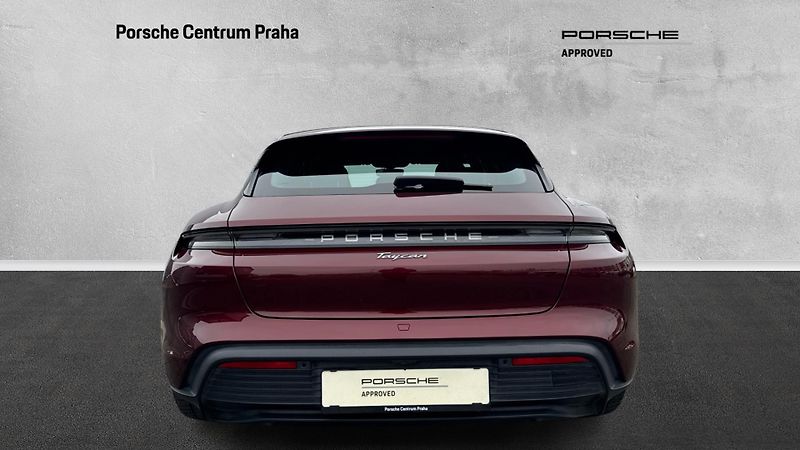 Porsche Taycan Sport Turismo - fotka 7 z 29