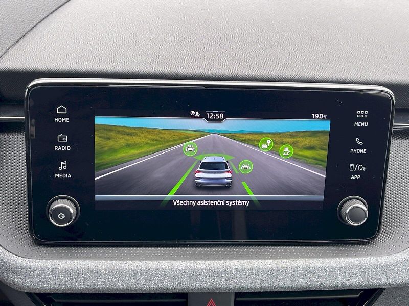 Škoda Kamiq (2025) 1.0 TSI 85kW Selection - fotka 14 z 33