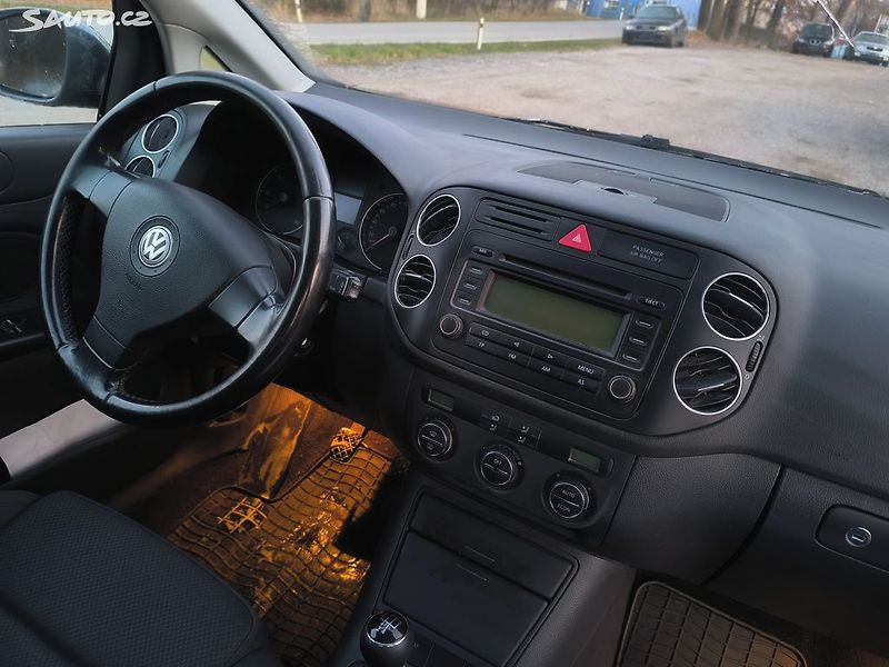 Volkswagen Golf Plus TDI BEZ DPF,120KM,PĚKNÝ,VÝBAVA - fotka 10 z 29