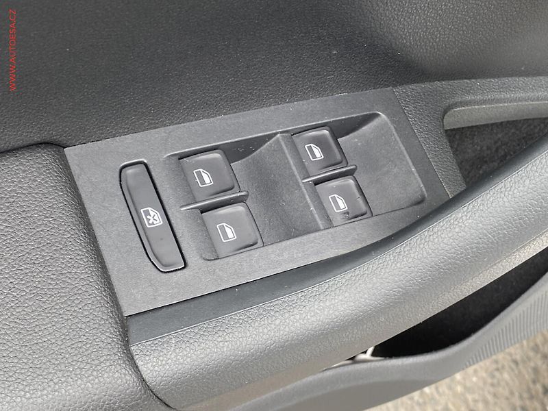 Škoda Octavia (2013) 1.4 TSi, Elegance, DSG - fotka 11 z 19