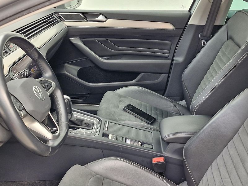 Volkswagen Passat  VIII Elegance 2,0 TDI (110 kW - fotka 6 z 6