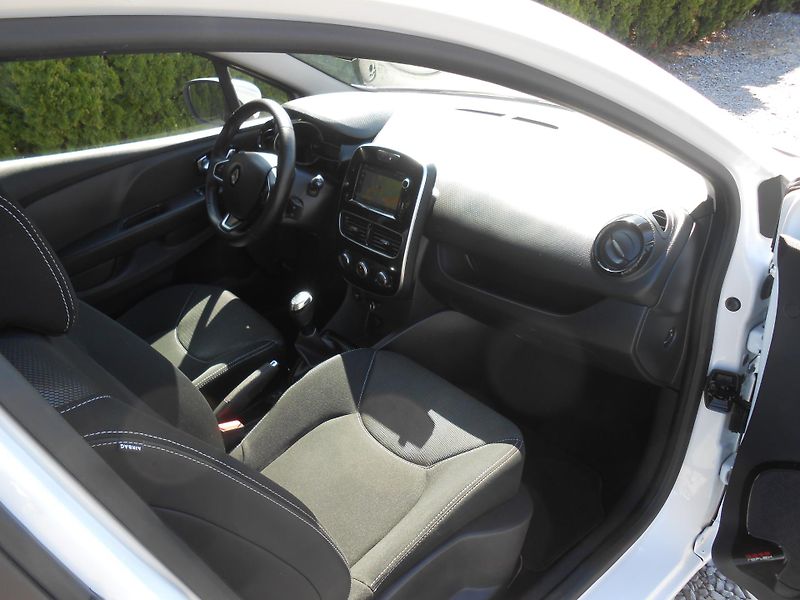 Renault Clio 1.5DCi,80TKm, NAVI,CHROM - fotka 19 z 42
